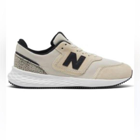 New Balance Shoes - New Balance Women's Beige and Black Sneakers size 6 1/2